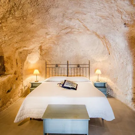 Hotel Le Dodici Lune Matera Zimmer foto